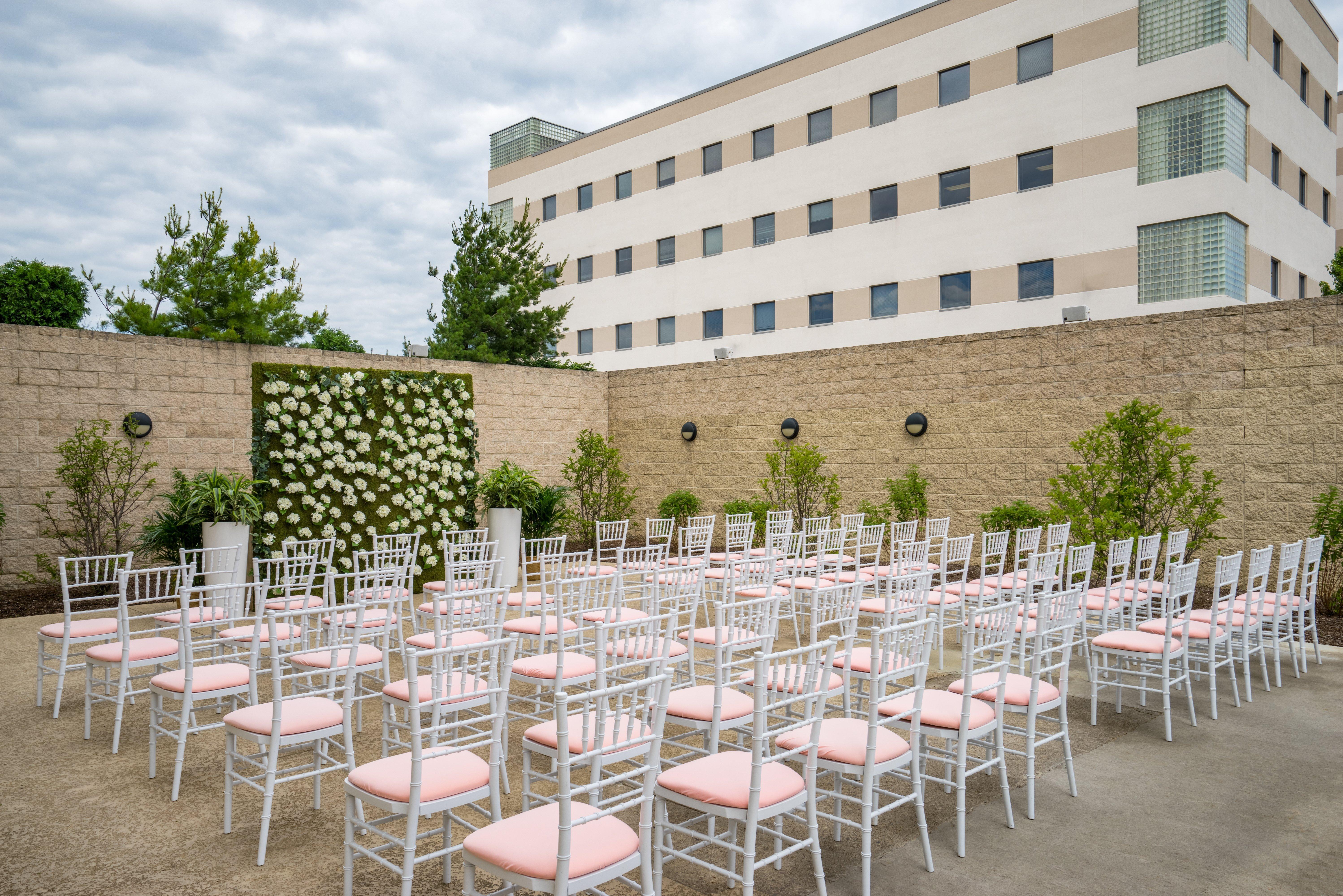 Crowne Plaza Hotel And Suites Pittsburgh South By Ihg Mt. Lebanon Esterno foto