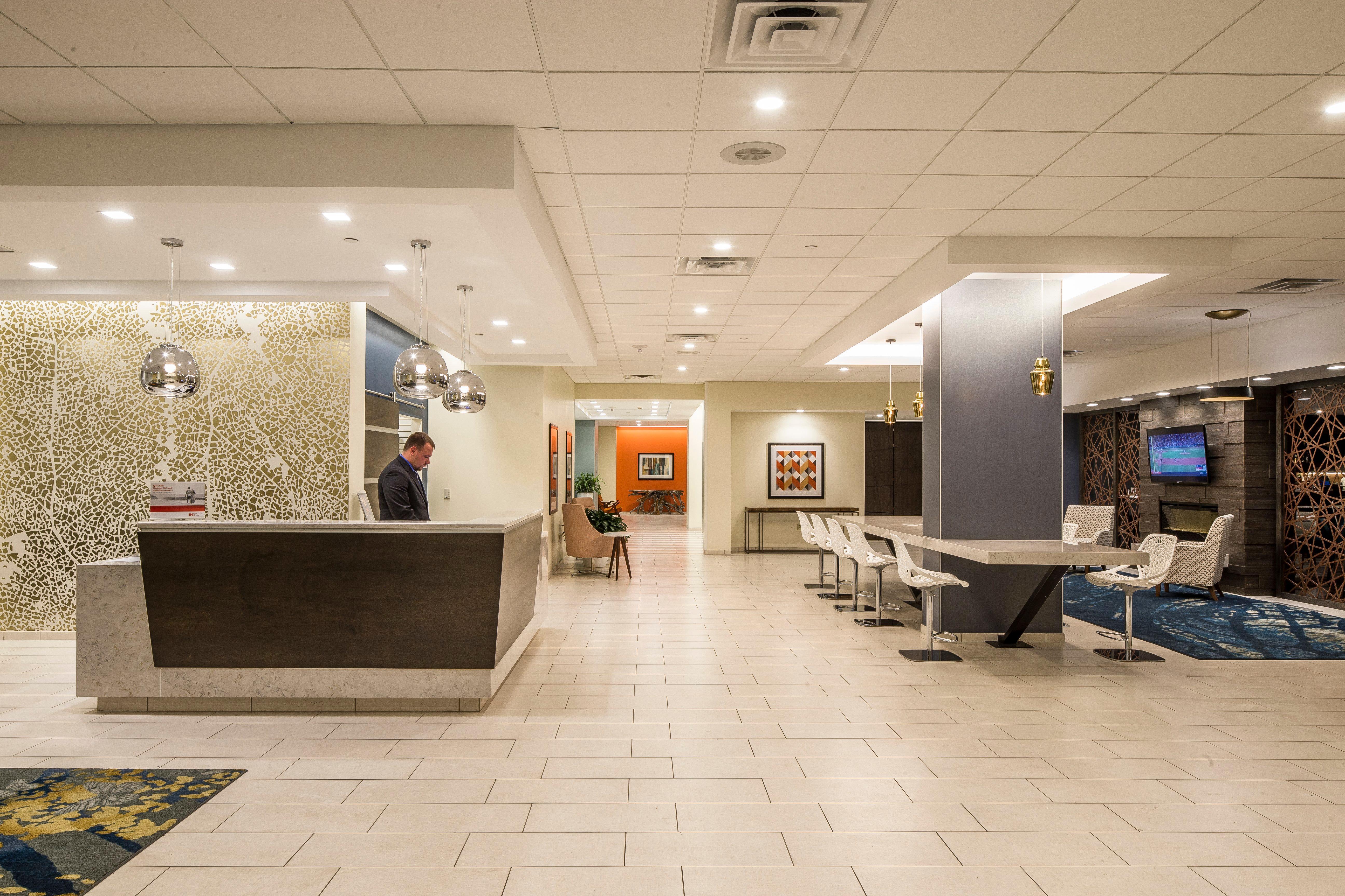 Crowne Plaza Hotel And Suites Pittsburgh South By Ihg Mt. Lebanon Esterno foto